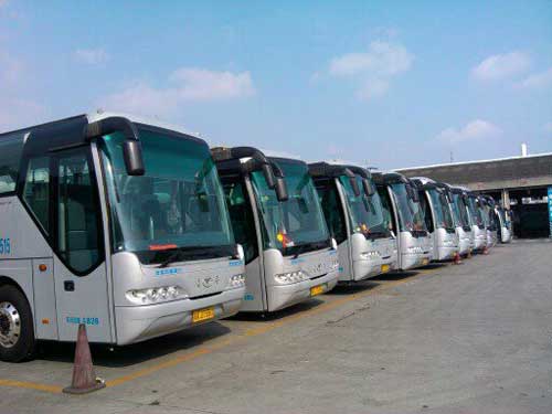 重庆50座旅游大巴租车价格一天多少钱？