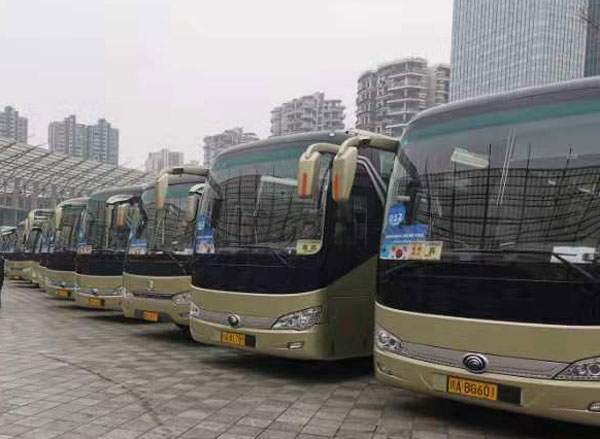 重庆旅游包车价格宇通中巴35-39座