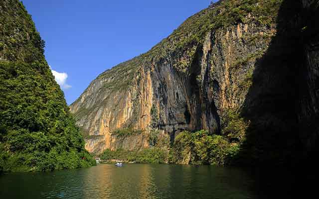 五一长江三峡旅游：陆路游三峡巫山神女天路