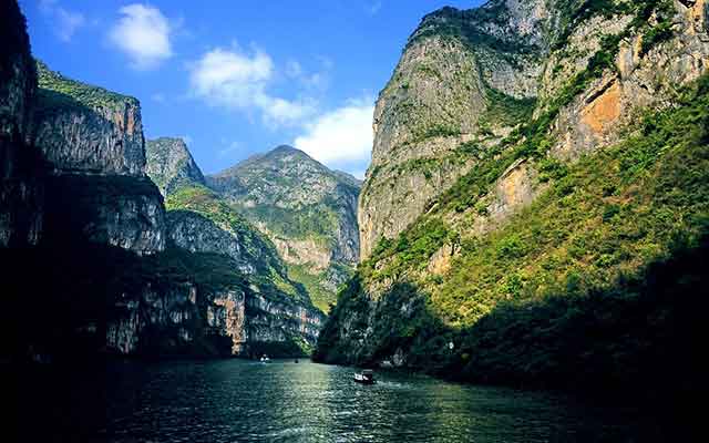 重庆周边自驾旅游推荐：船游乌江画廊