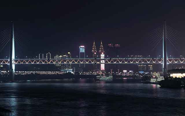 重庆市内旅游景点：南滨路夜景